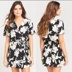 Show‎ Me Your Mumu Floral Wrap Robe Womens Large